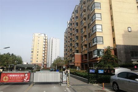 密州东坡小区3室2厅2卫86万，带车库好楼层141m2出售